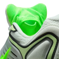 Air Pegasus Wave Summit White/Barely Volt