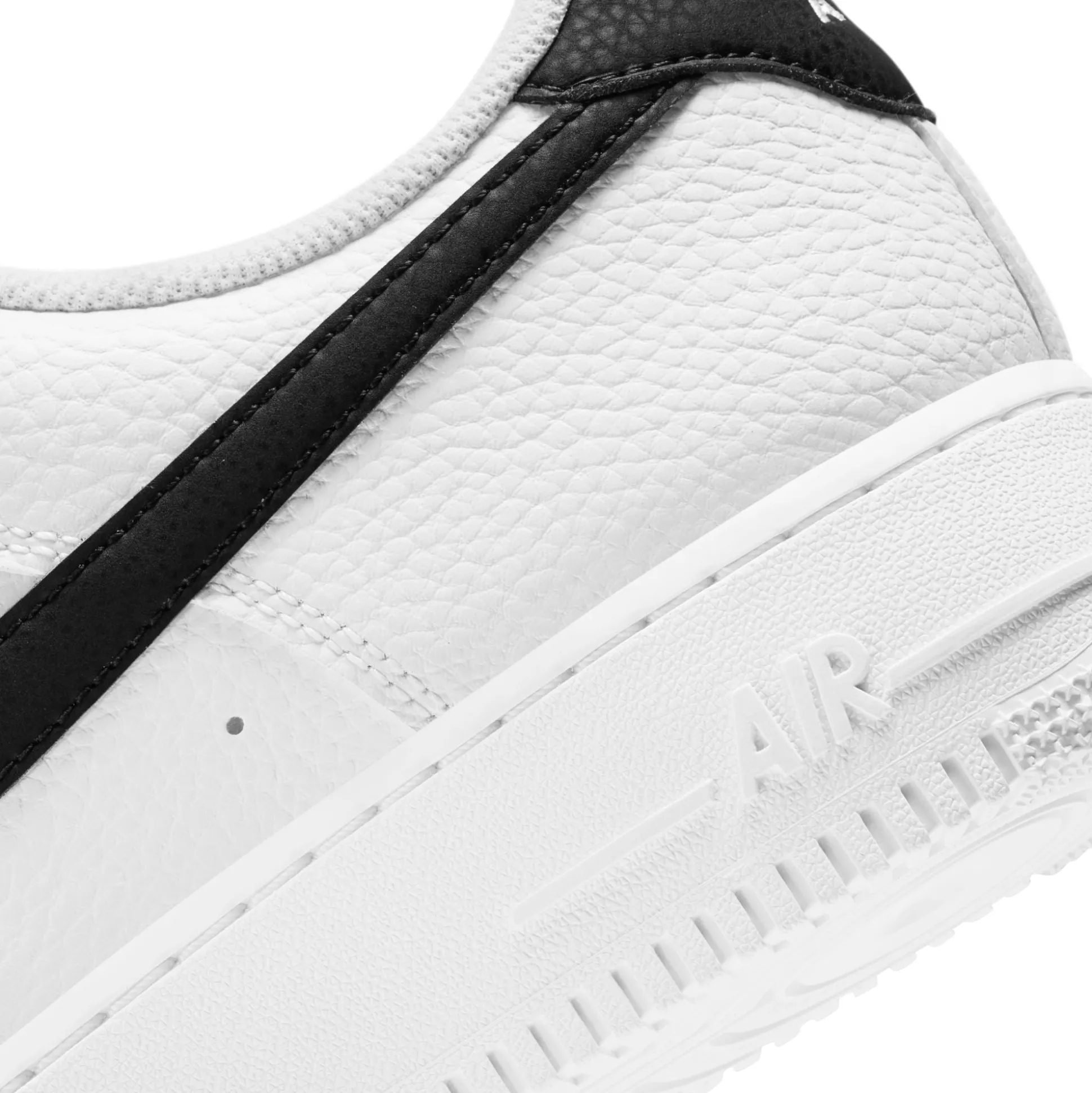 Air Force 1 07 black and white