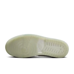 Air Jordan 1 Mid SE “Sea Glass”
