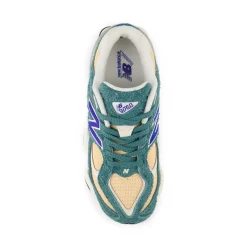 9060 Casual Shoes Gs