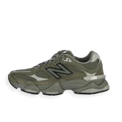 9060 Dark Olive Black