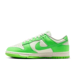 Dunk Low Green Strike