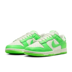 Dunk Low Green Strike