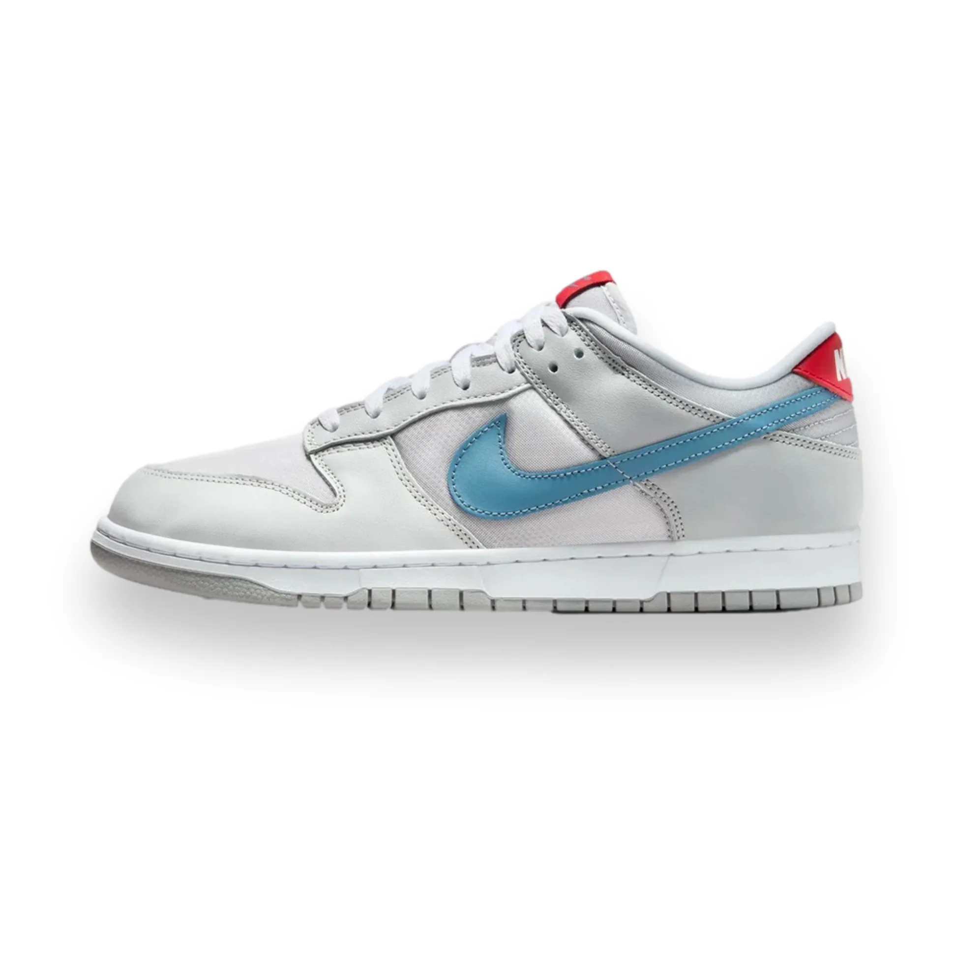 Dunk Low Silver Surfer