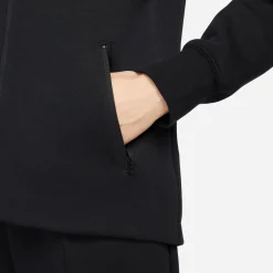 FB8338-010-Women Tech Fleece Windrunner Hdy