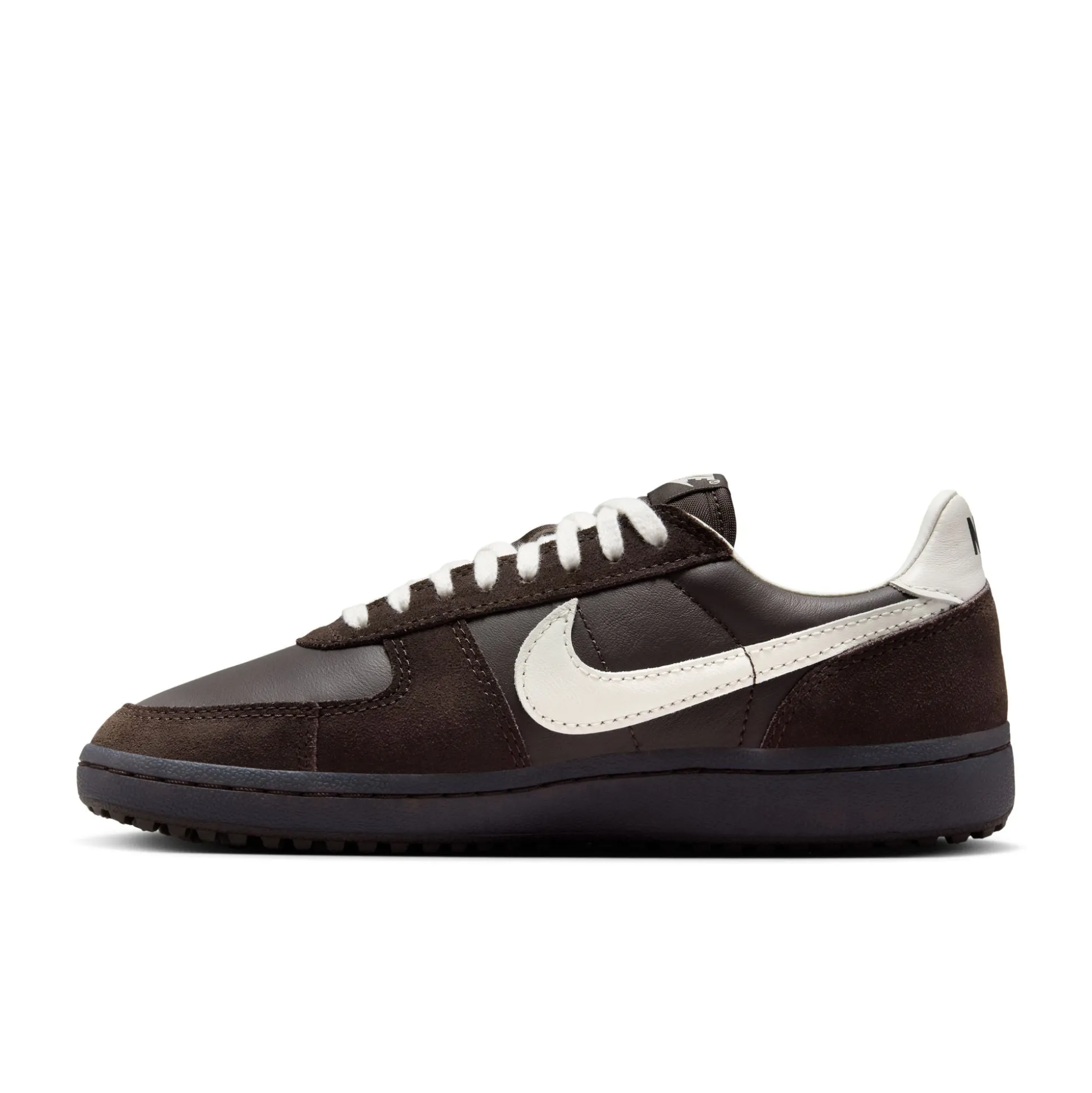 Field General Velvet Brown Sail