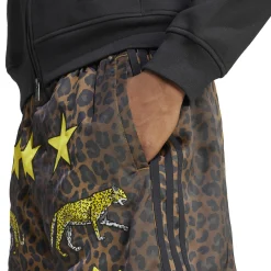 Graphic Box Short Brown