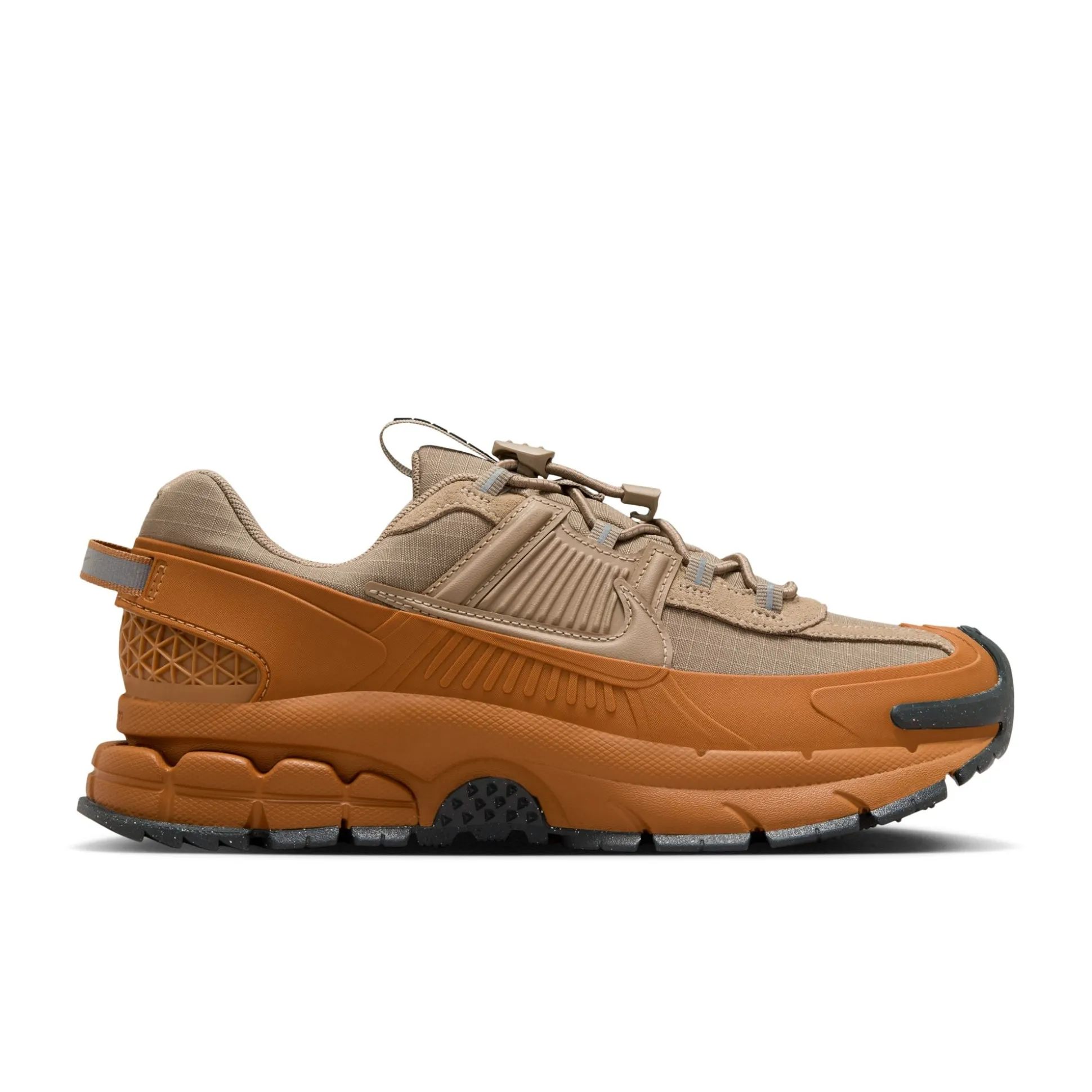 HQ2181-200-Women Zoom Vomero Roam
