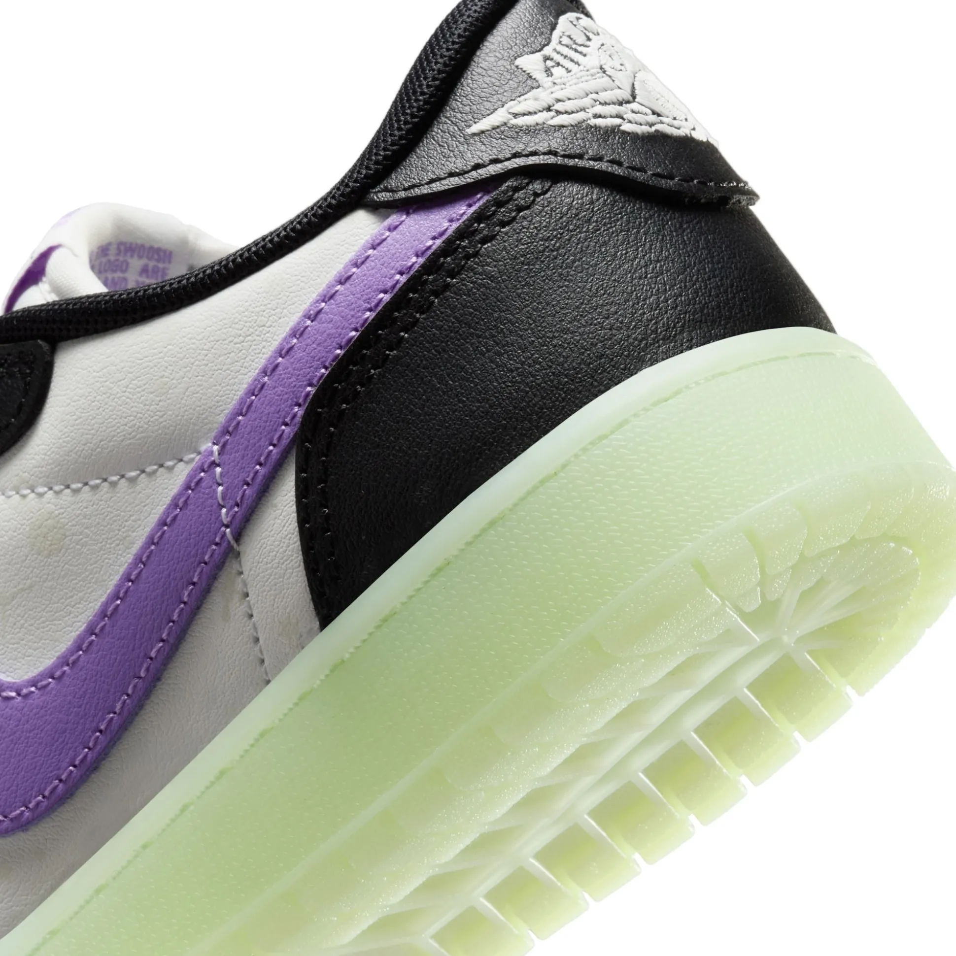 Jordan 1 Low OG Black Raspberry GS