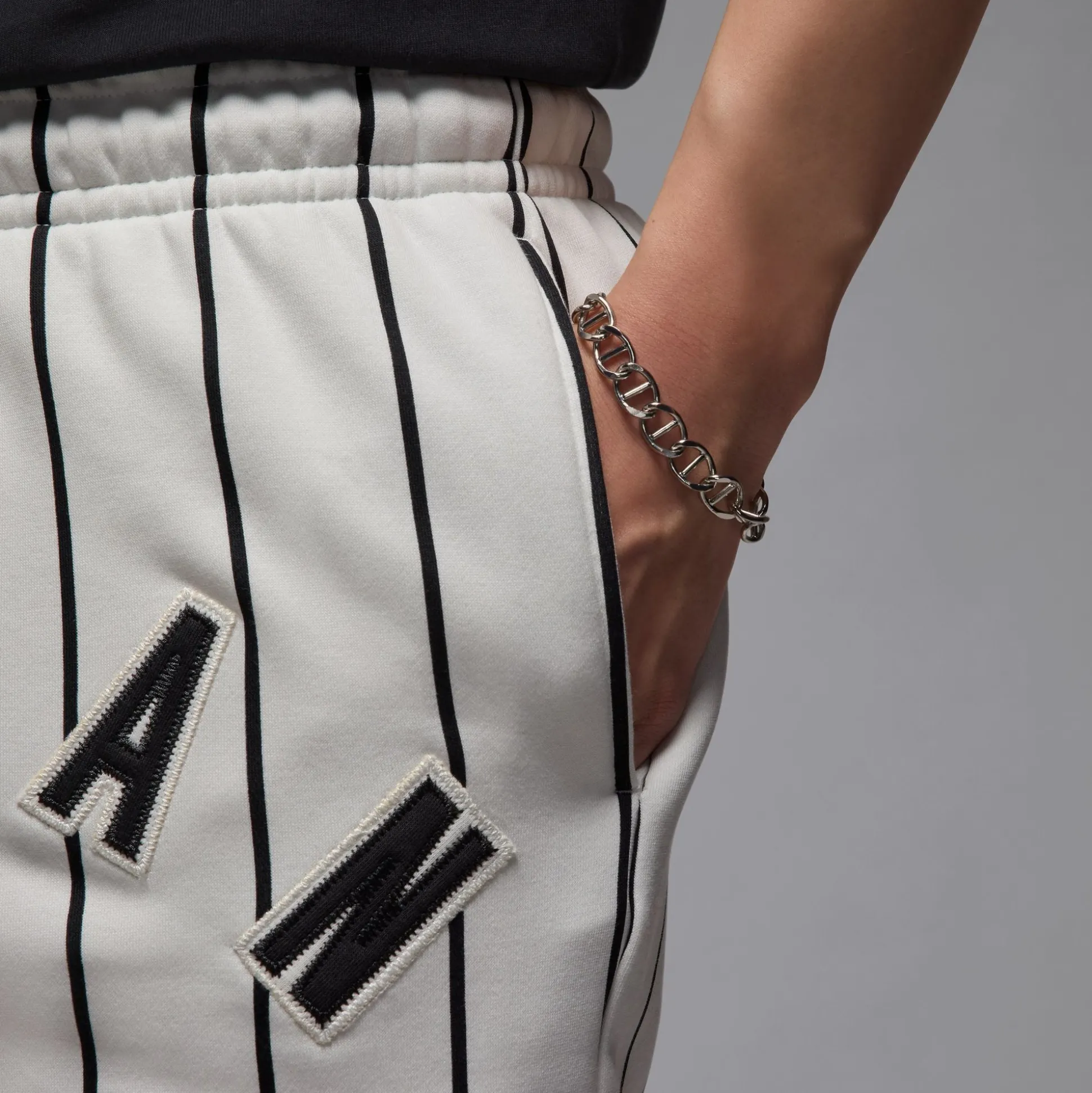Jordan shorts striped white