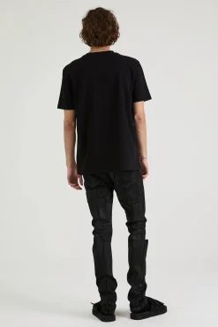 Liam | Black Cracked Logo