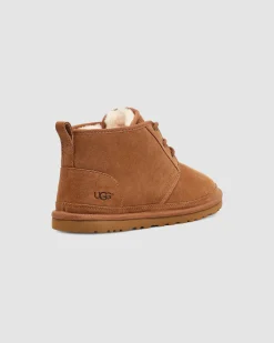 Neumel Chestnut