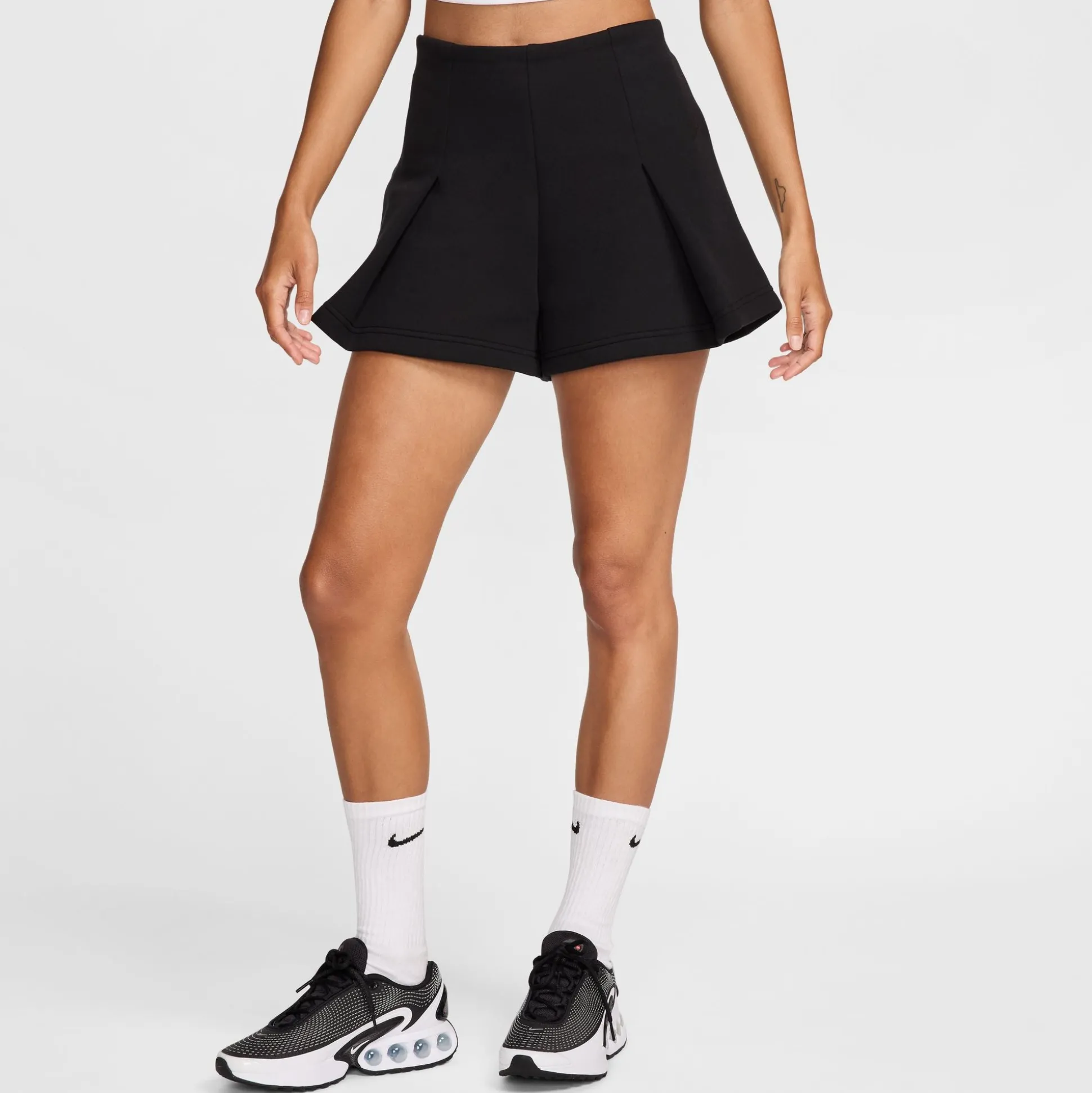 NSW Tech Fleece High-Waisted 3" Pleated Shorts