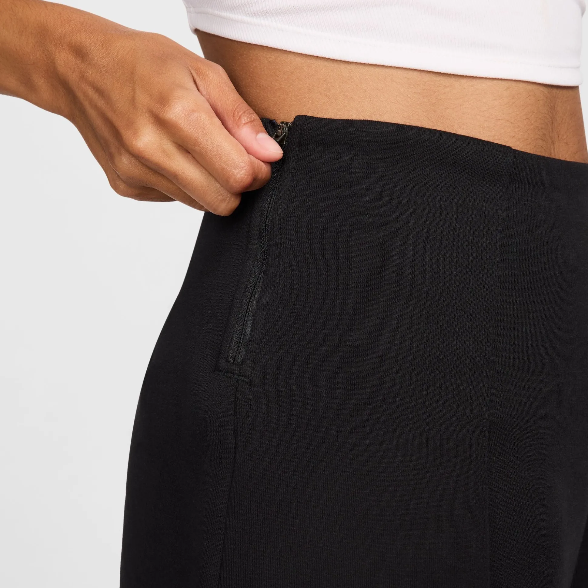 NSW Tech Fleece High-Waisted 3" Pleated Shorts