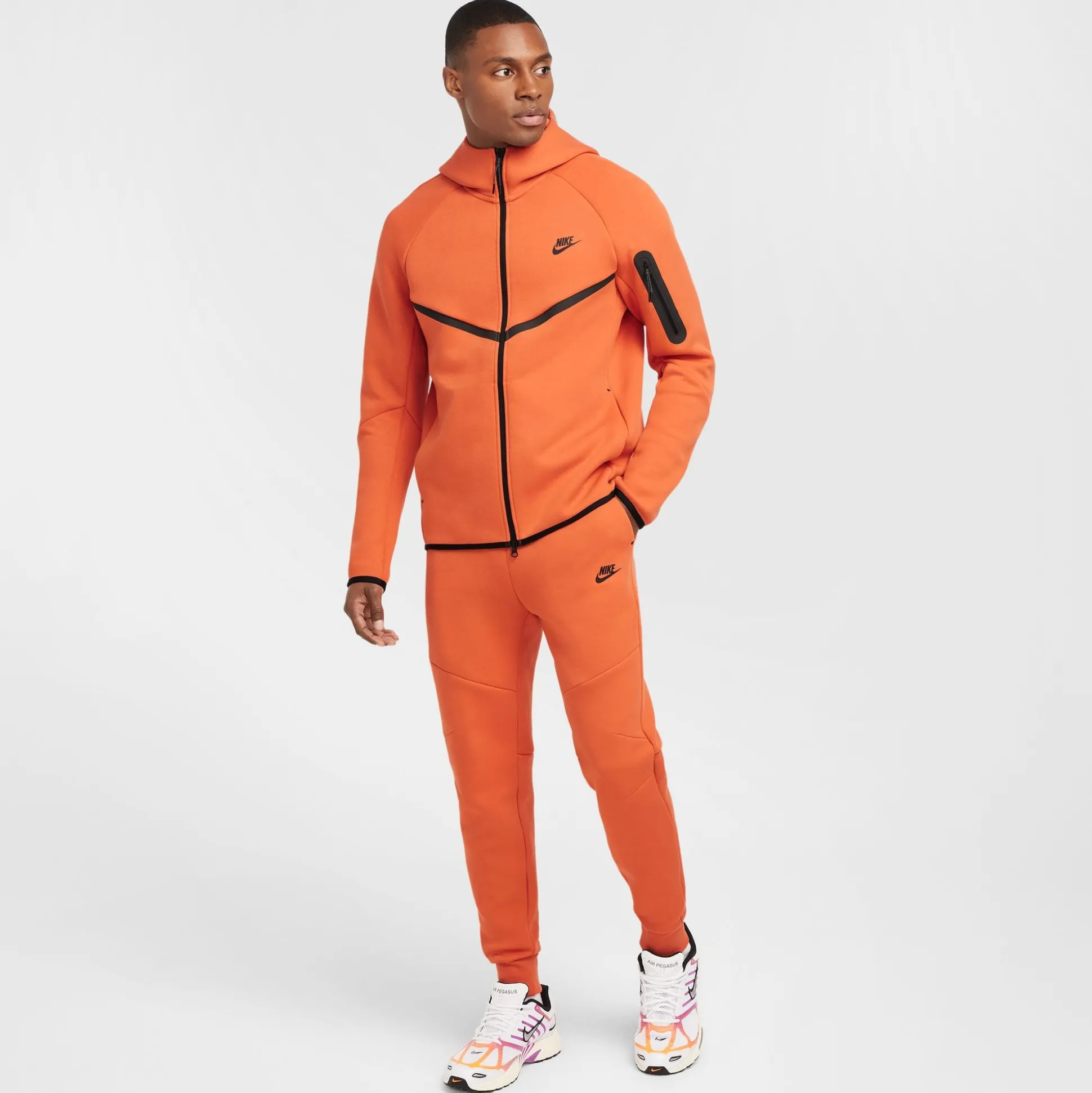 Nsw Tech Fleece Joggers