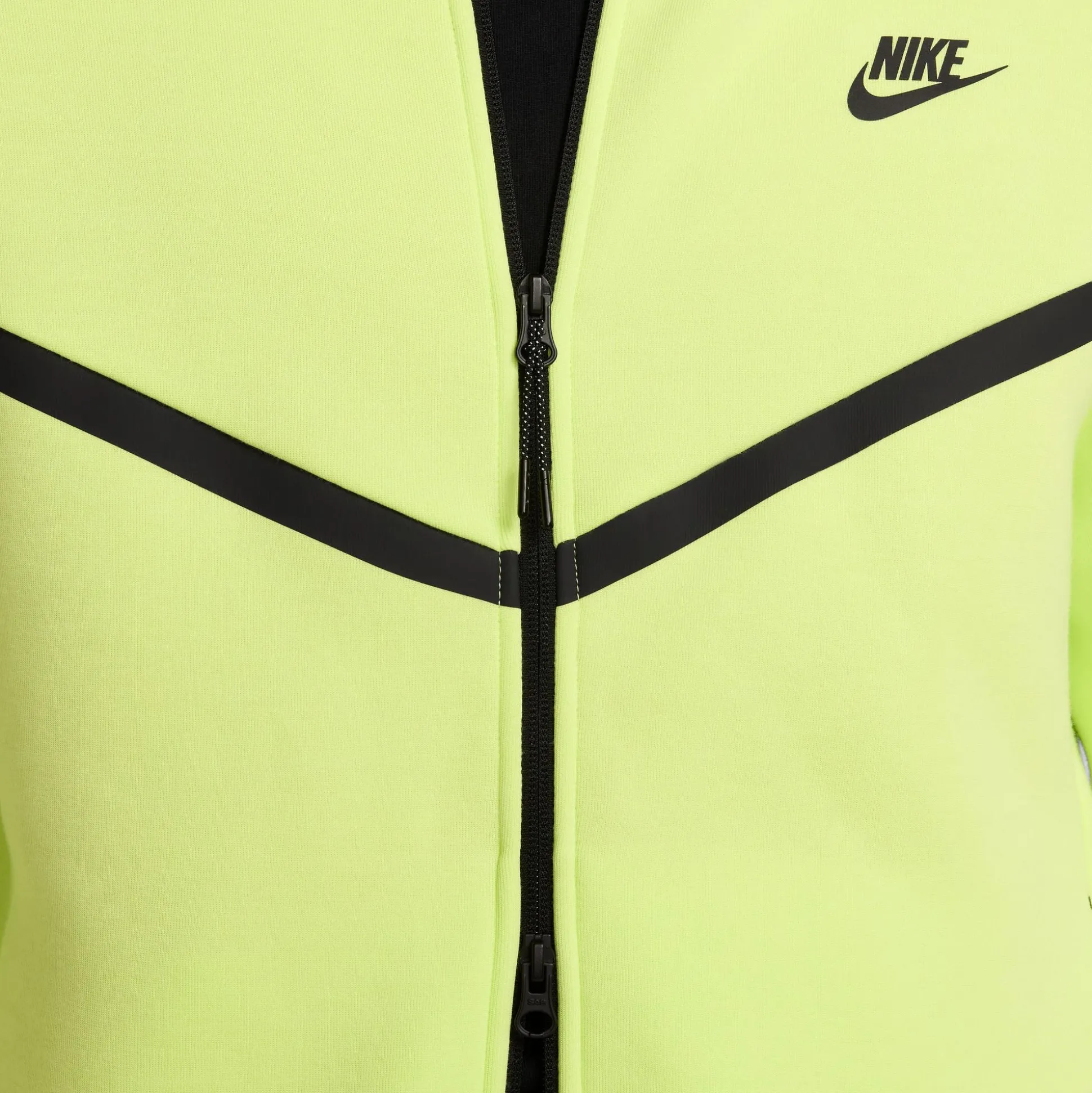 Nsw Tech Fzp Windrunner Hoodie Yellow