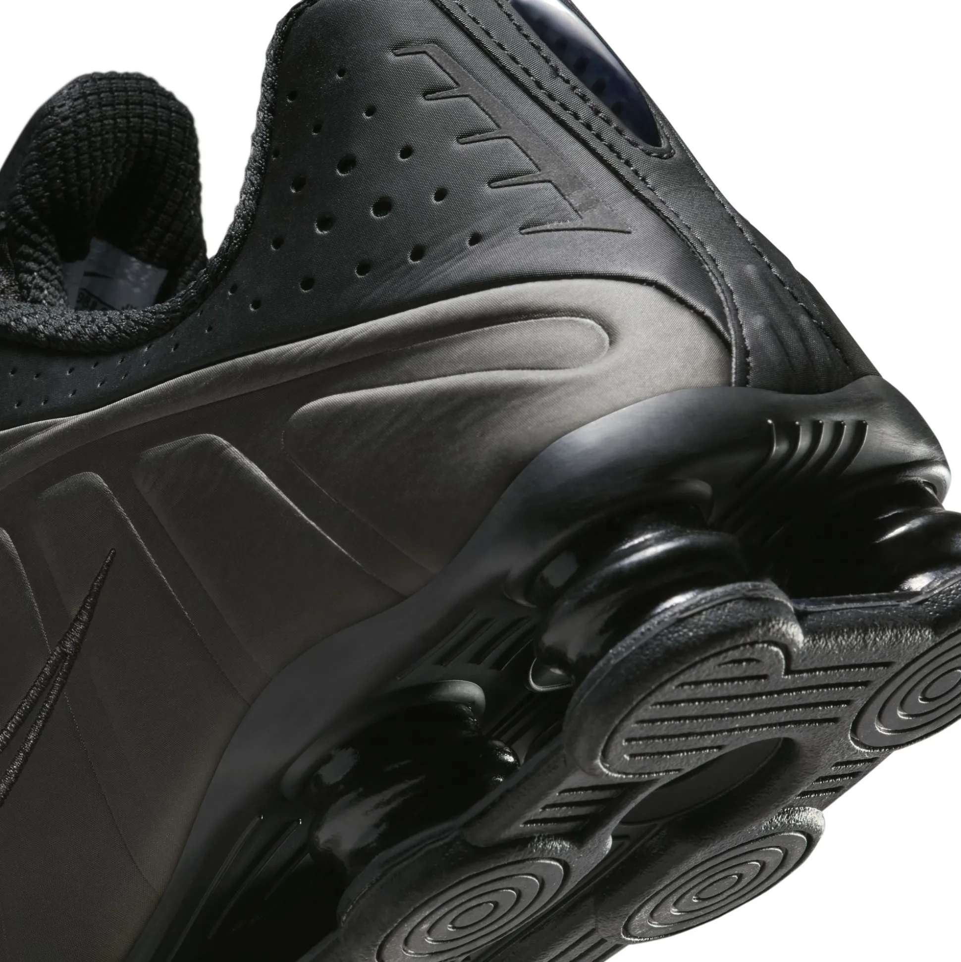 Shox R4 Black Bright Crimson