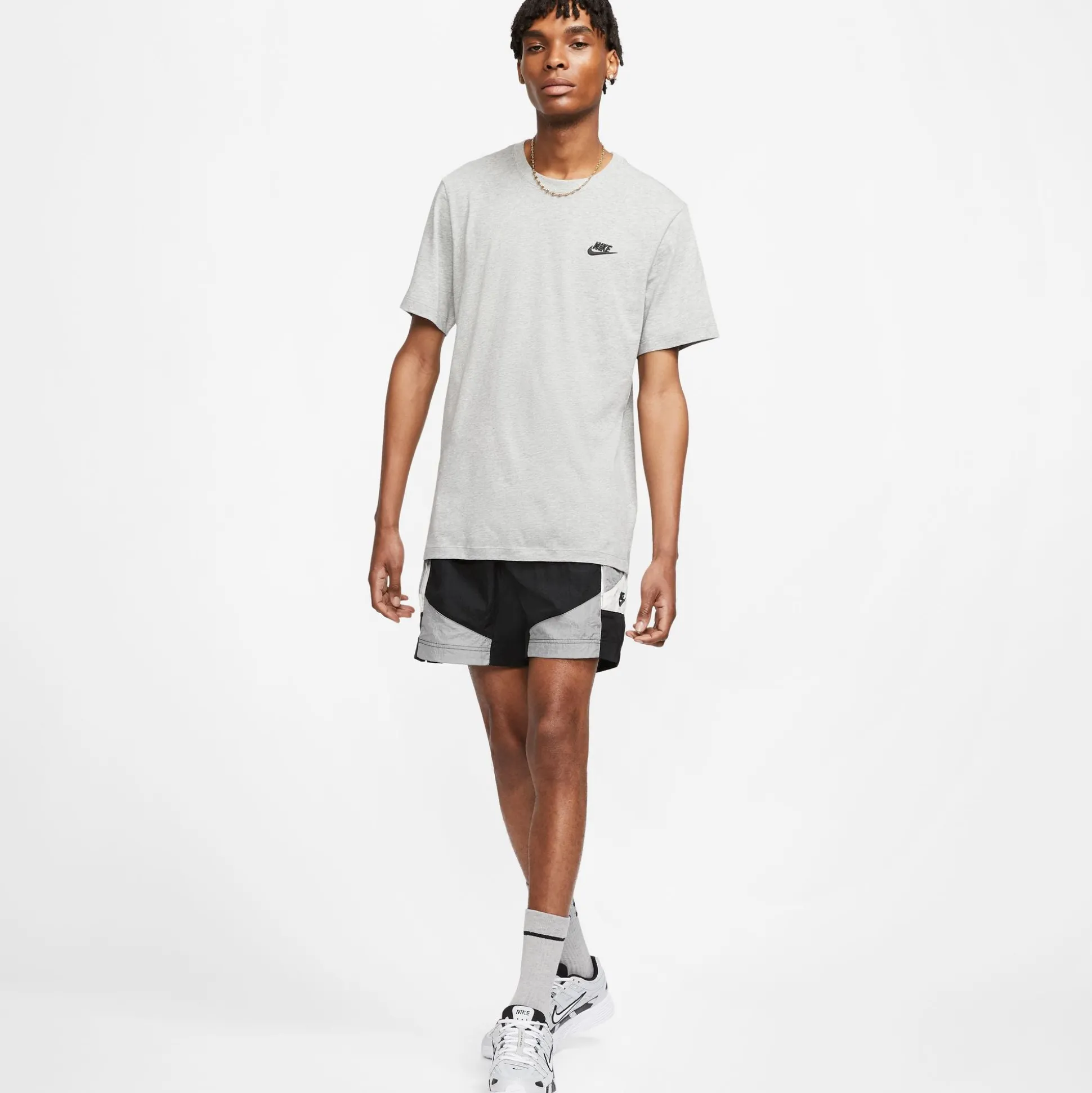 Sportswear Club T-Shirt