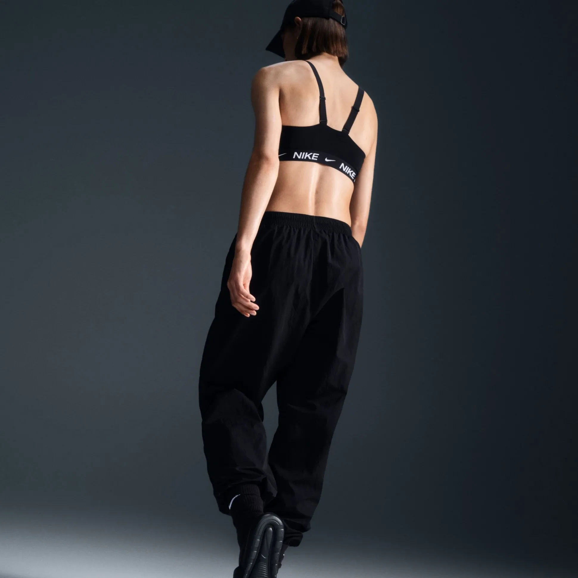 Sportswear Mid-Rise Oversized Woven Joggers