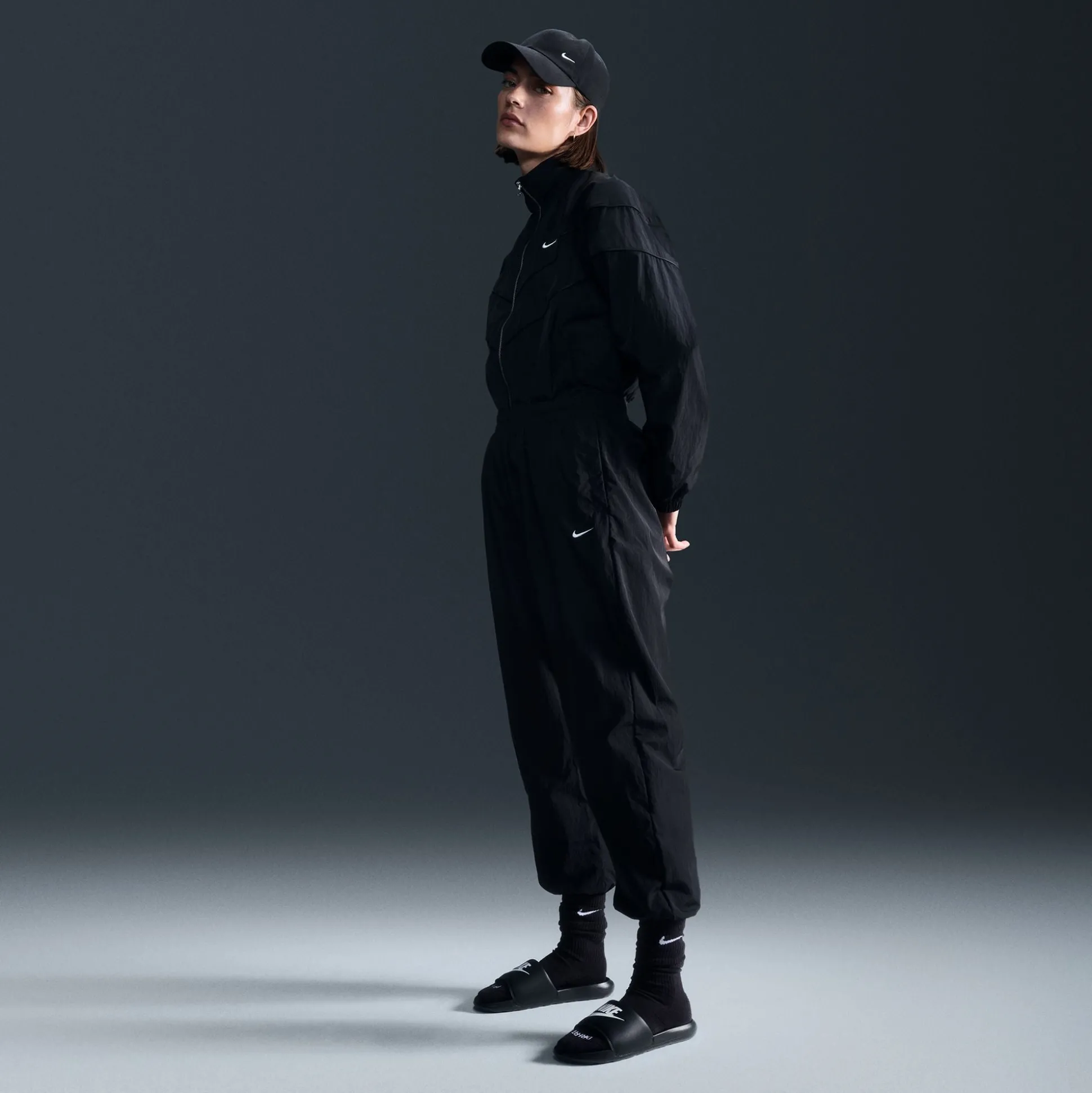 Sportswear Mid-Rise Oversized Woven Joggers