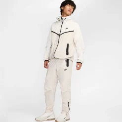 SportswearTech Woven Jacket