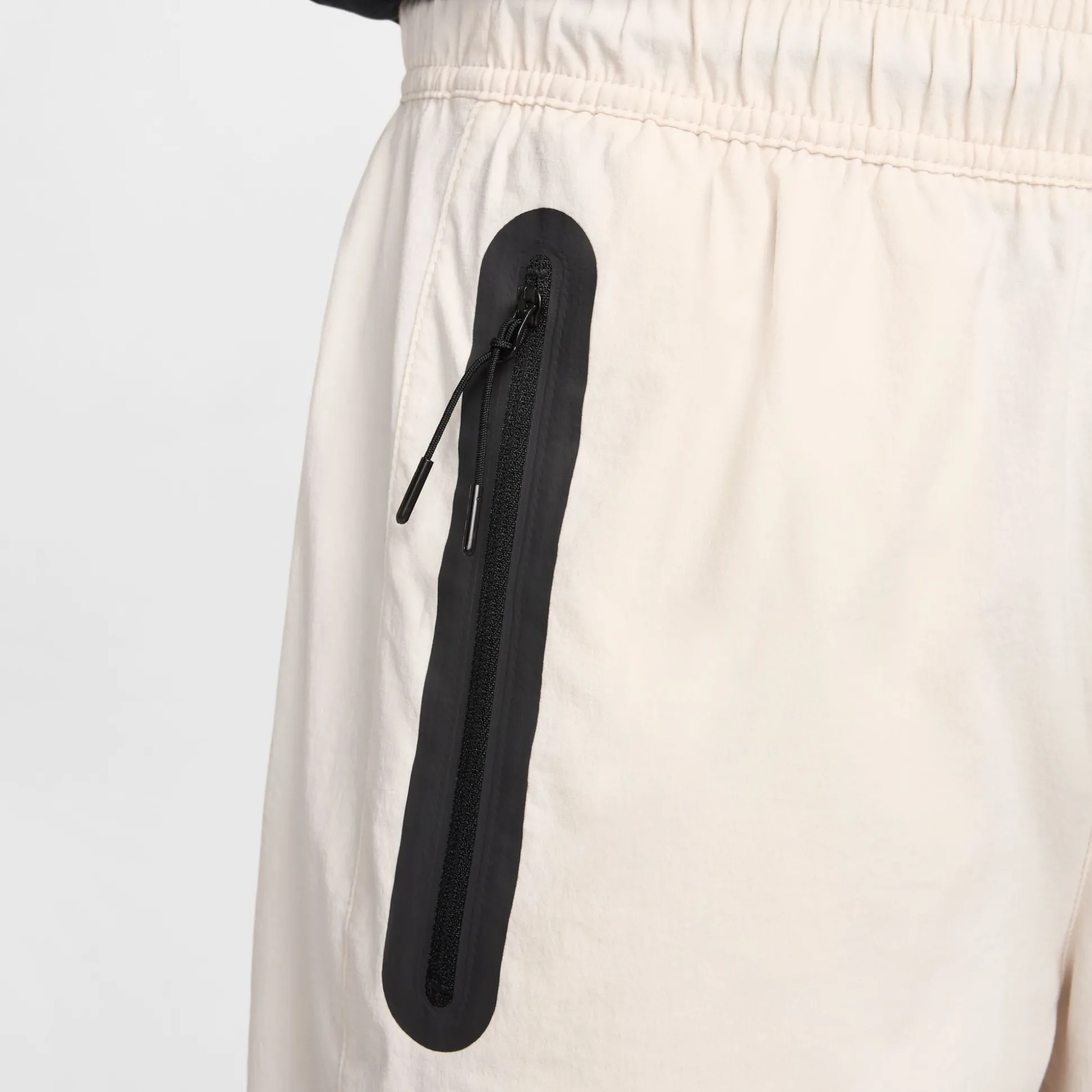 SportswearTech Woven Pants