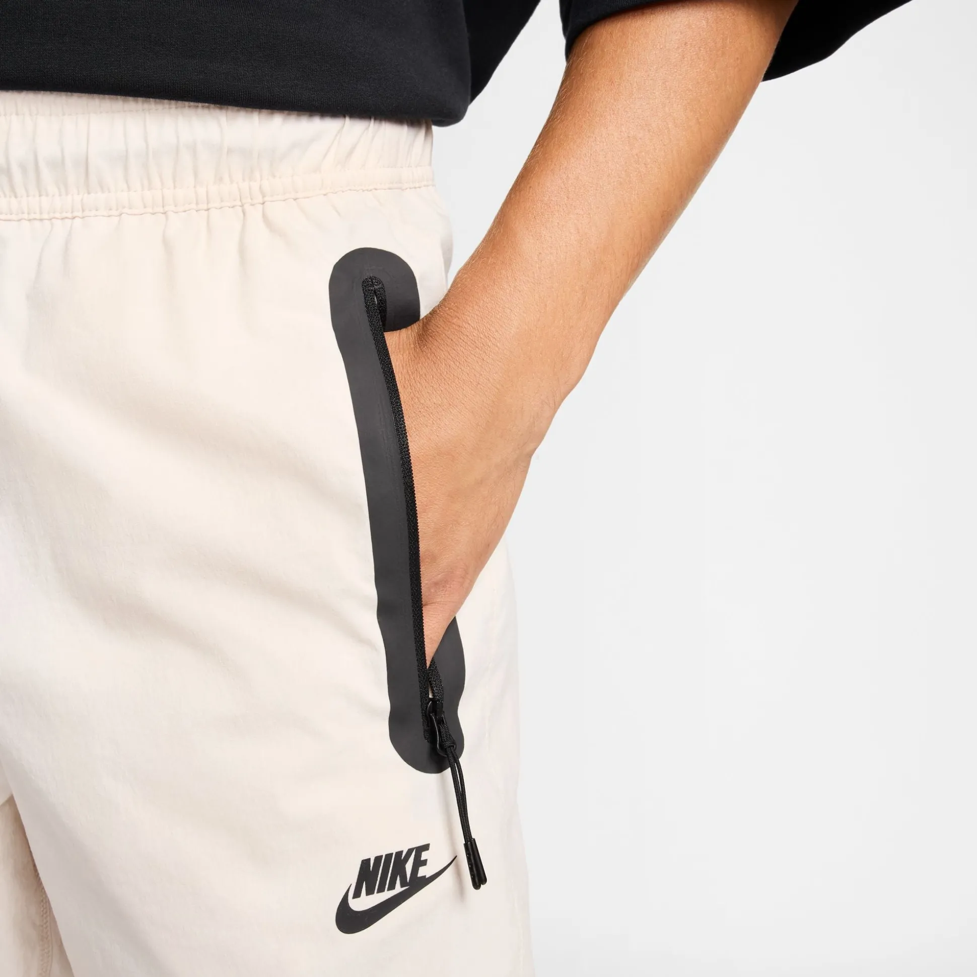 SportswearTech Woven Pants