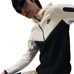 Tech Full-Zip Windrunner Hoodie