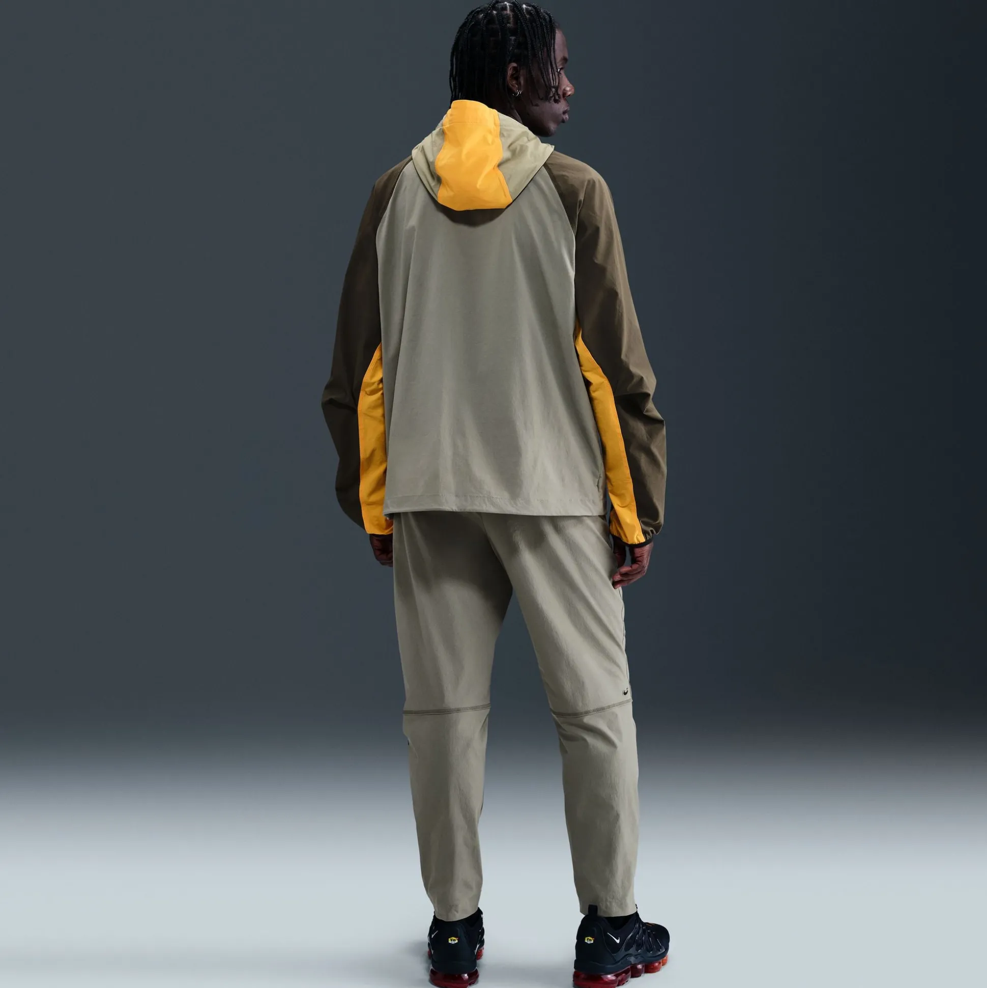 Tech Woven Windrunner Full Zip Jacket Brown