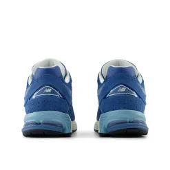 Unisex 2002 N-Ergy Black Sneakers