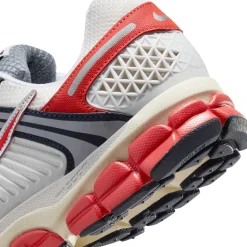 Zoom Vomero 5