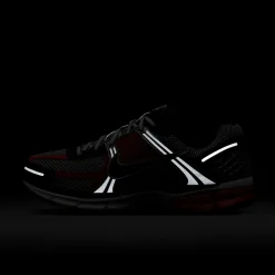 Zoom Vomero 5