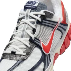 Zoom Vomero 5
