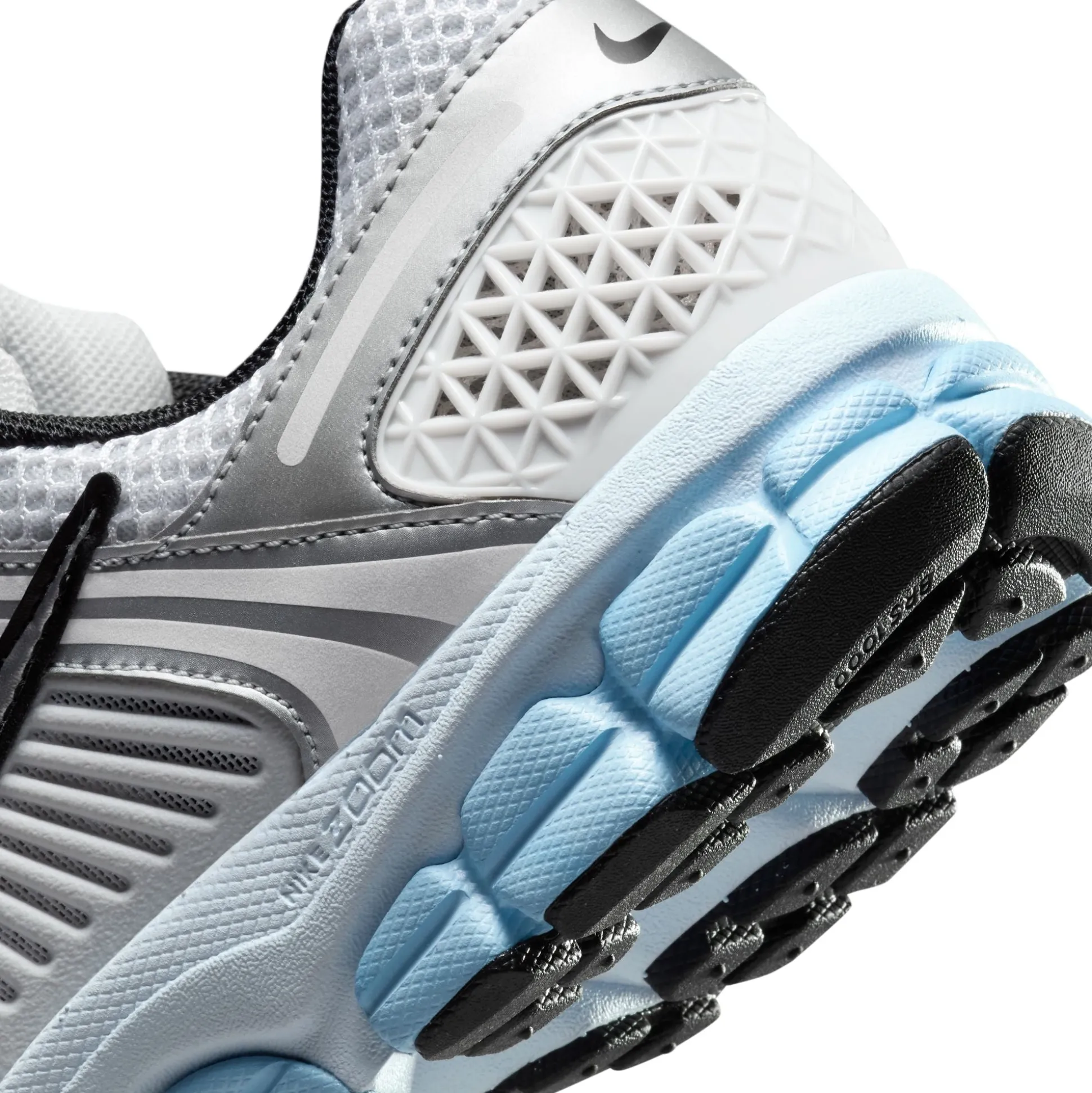 Zoom Vomero 5 Metallic Silver