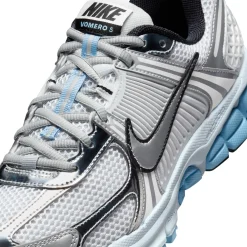 Zoom Vomero 5 Metallic Silver