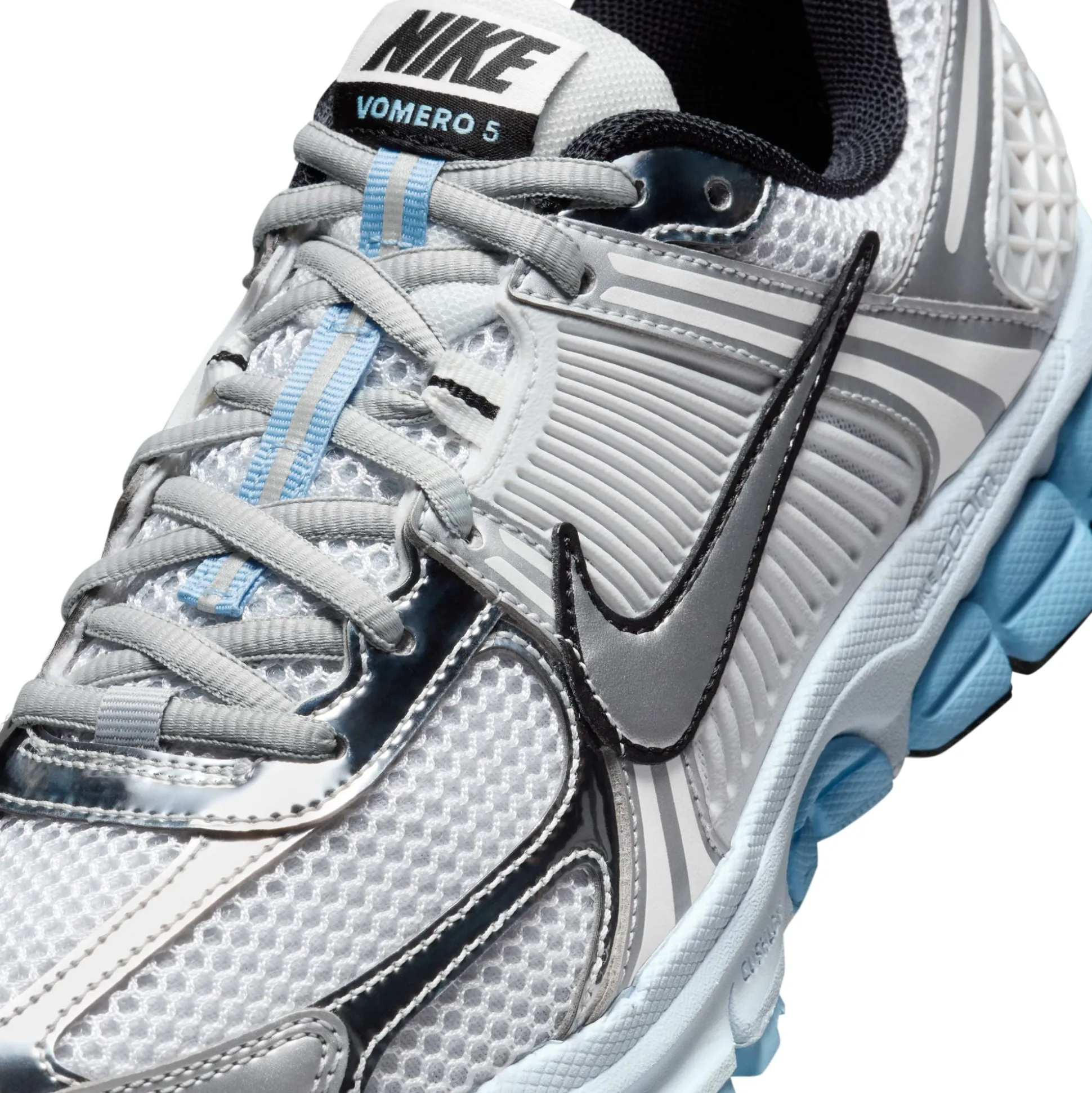Zoom Vomero 5 Metallic Silver