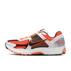 Zoom Vomero 5 Total Orange