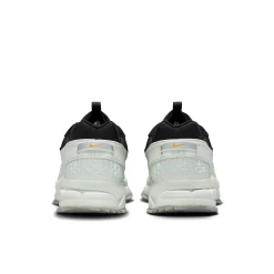 Zoom Vomero Roam